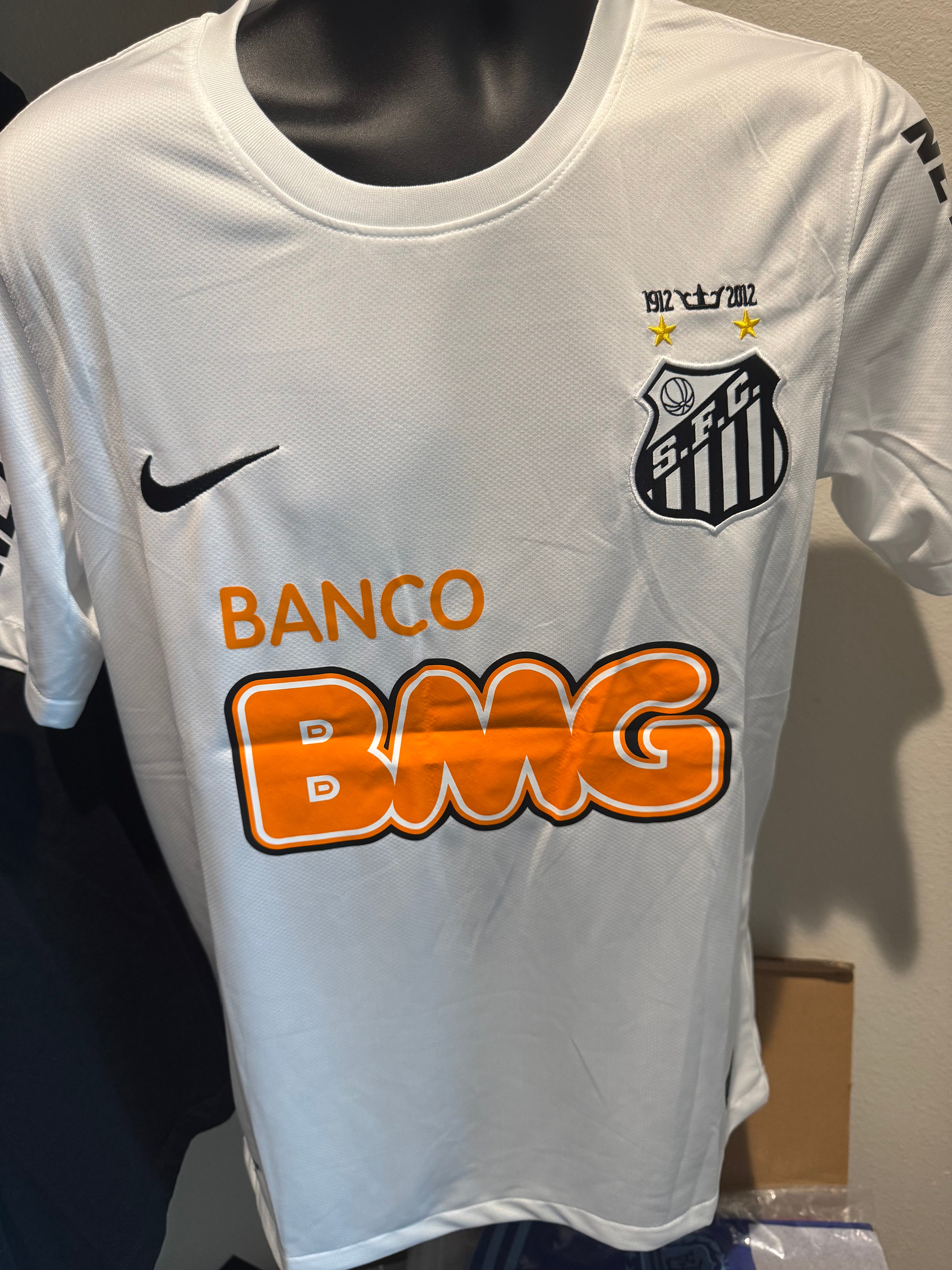 Neymar Jr. DOS SANTOS CLUB Retro Jersey 2011/12